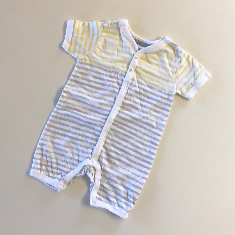 Burt’s bees baby : organic cotton onesie